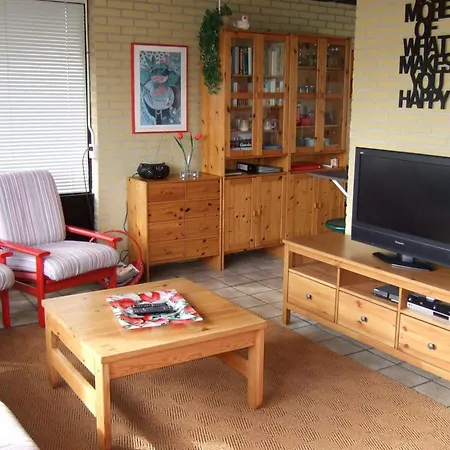 In Wildrijk With Fenced Garden *