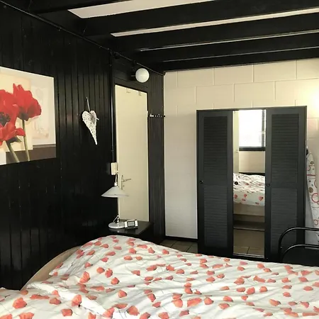 Furnished For Max 4 * Sint Maartensvlotbrug