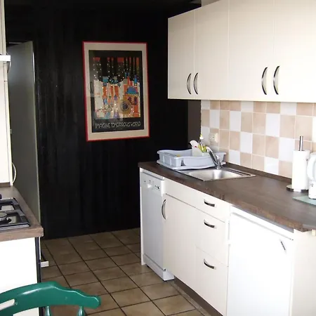 In Wildrijk With Fenced Garden Vakantiehuis