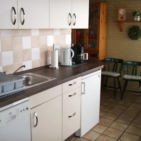 Furnished For Max 4 * Sint Maartensvlotbrug