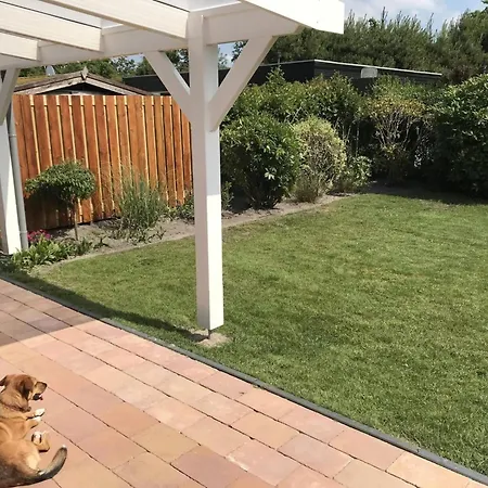 Vakantiehuis In Wildrijk With Fenced Garden *