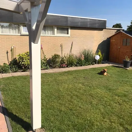 Vakantiehuis In Wildrijk With Fenced Garden *